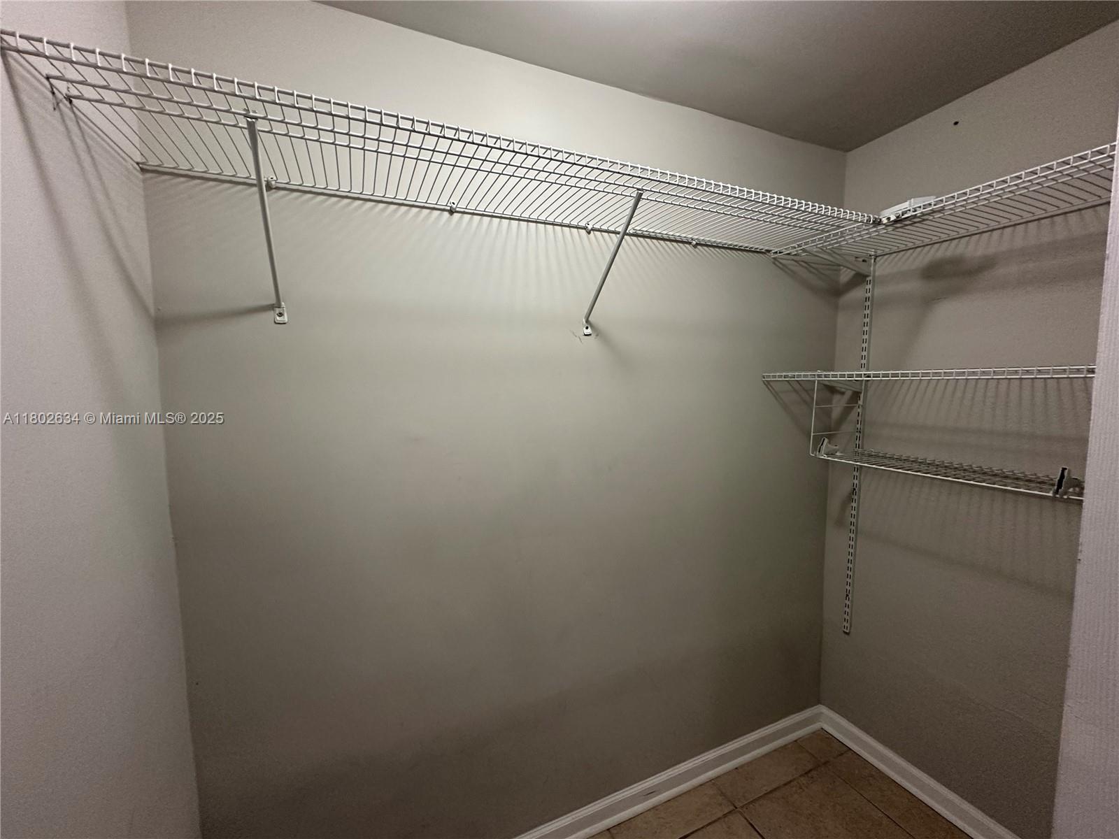 HAZELWOOD ACRES - Residential Lease