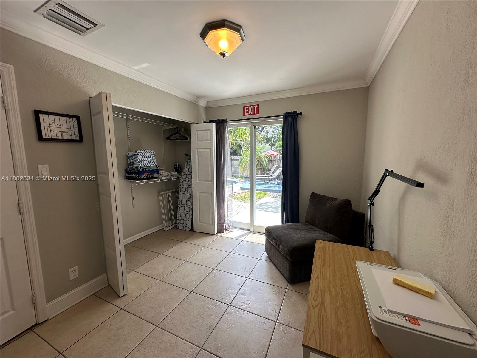 HAZELWOOD ACRES - Residential Lease