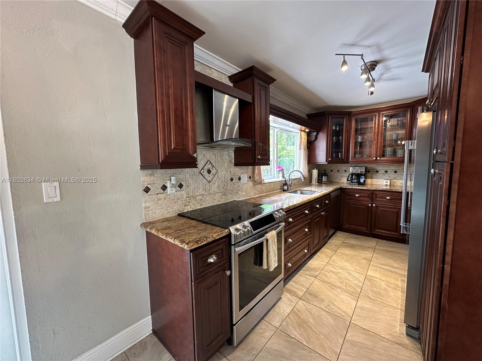 801 SW 20th Ave 801