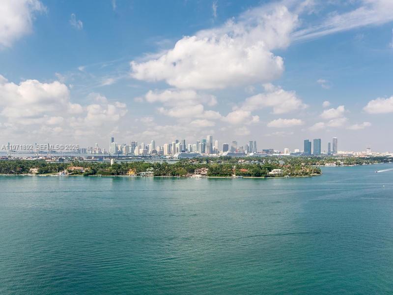 MIRADOR 1000 CONDO - Residential