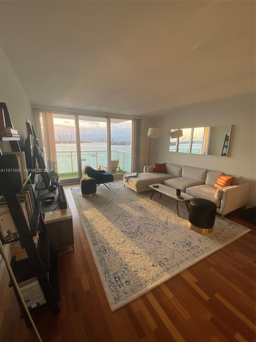 MIRADOR 1000 CONDO - Residential