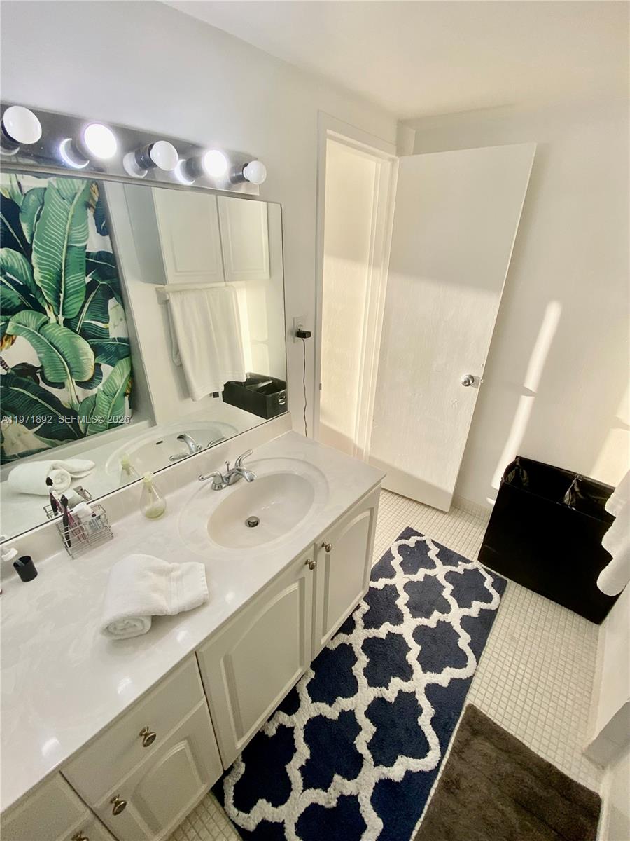 MIRADOR 1000 CONDO - Residential