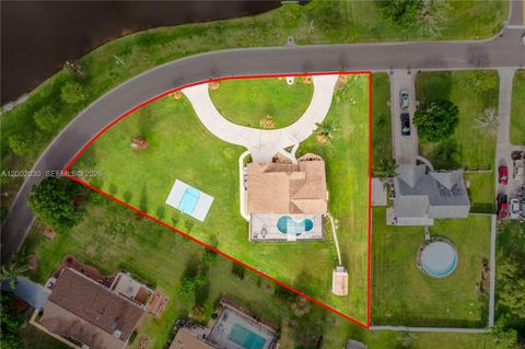 Tiny photo for 1805 Harbor Blvd, Kissimmee, FL 34744 (MLS # A12002030)