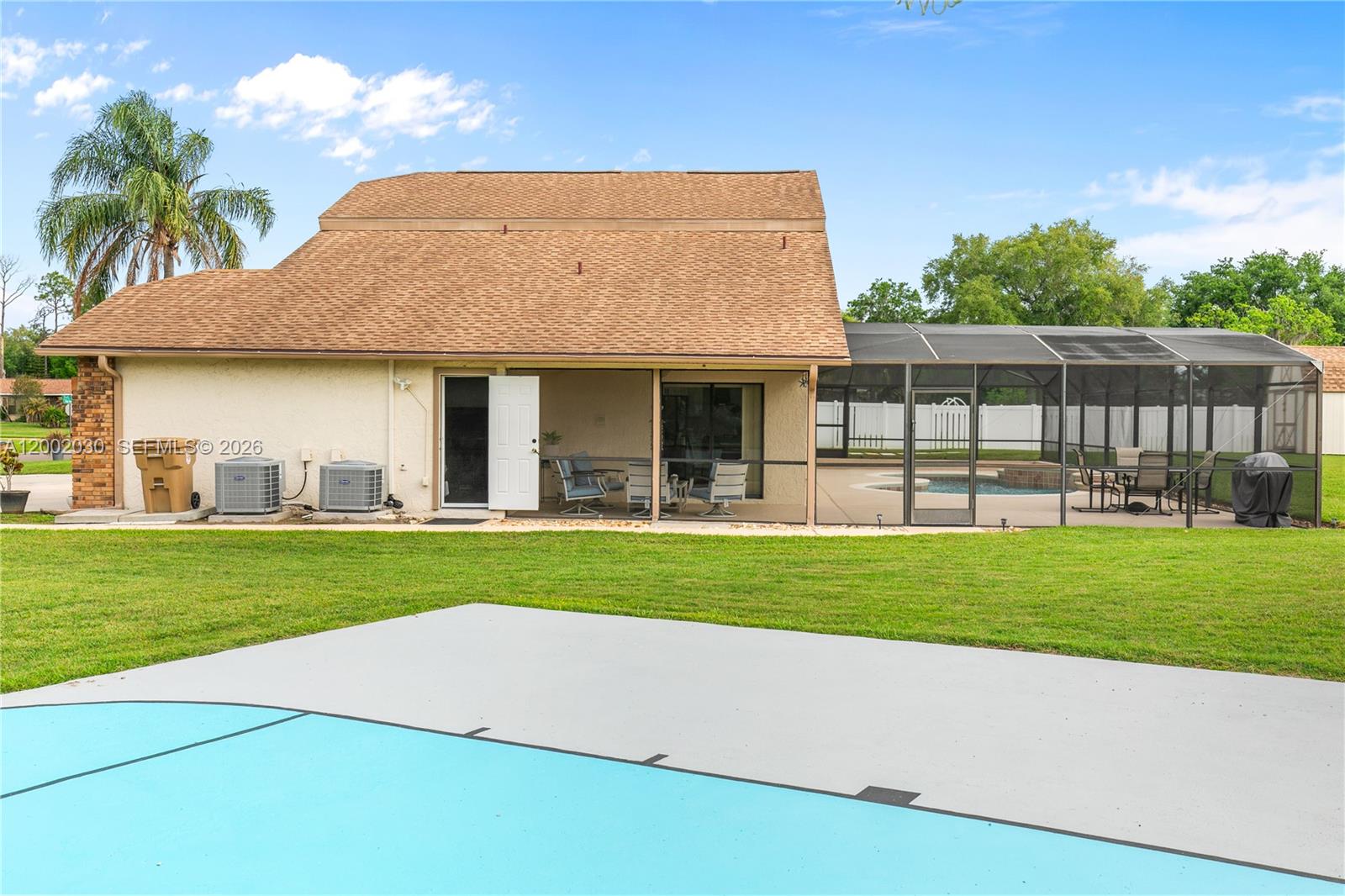 REGAL OAK SHORES UNIT 8 - Residential