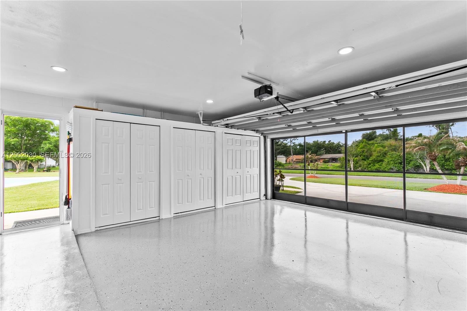 REGAL OAK SHORES UNIT 8 - Residential