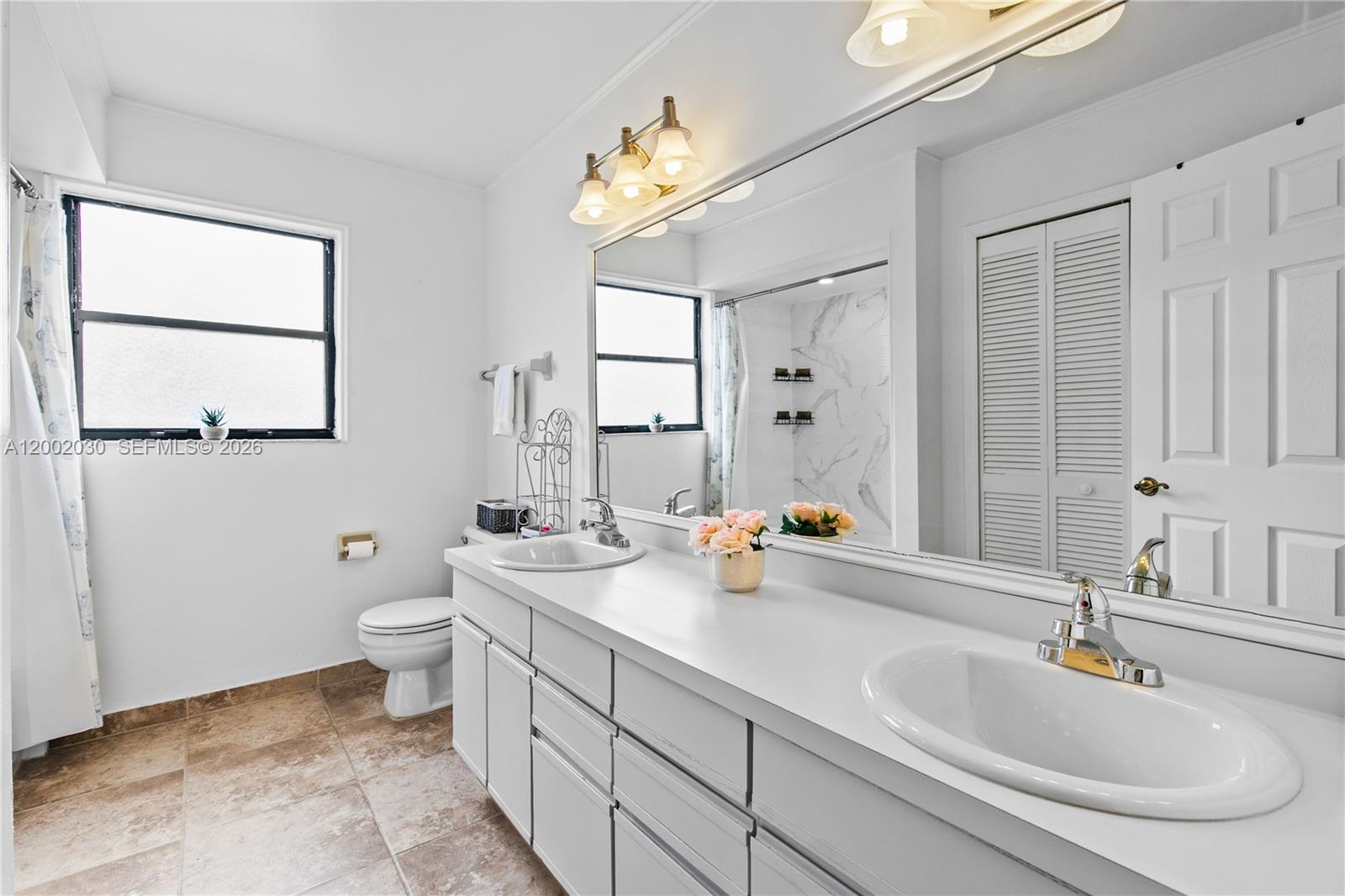 REGAL OAK SHORES UNIT 8 - Residential