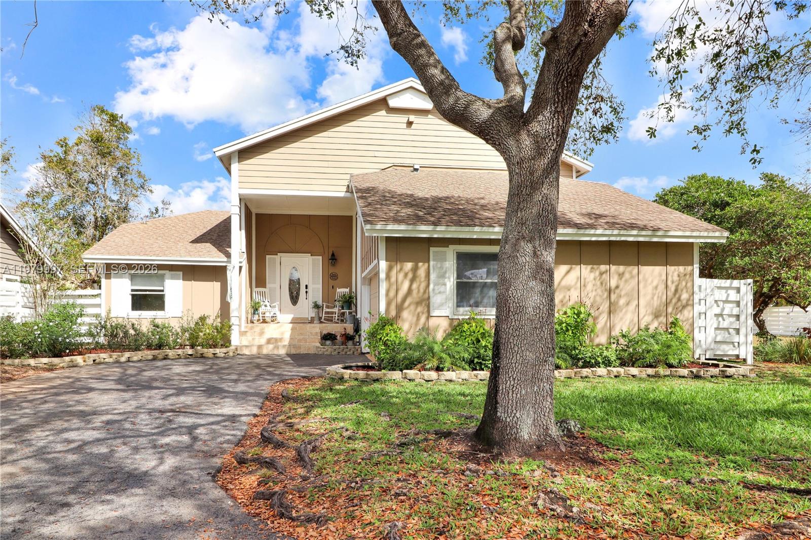 COUNTRY WALK SEC 5 - Residential