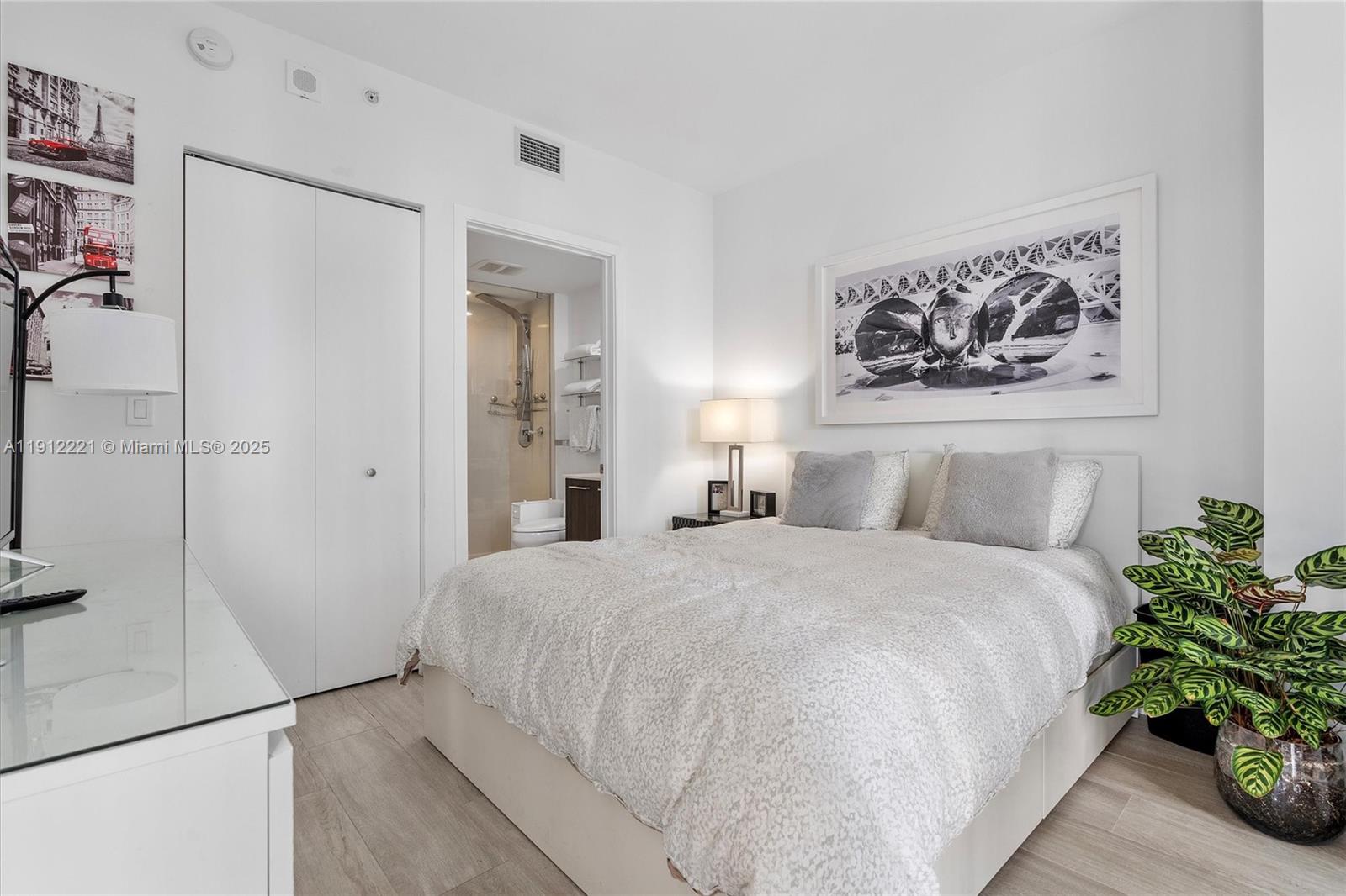 BRICKELL HEIGHTS EAST - Residential