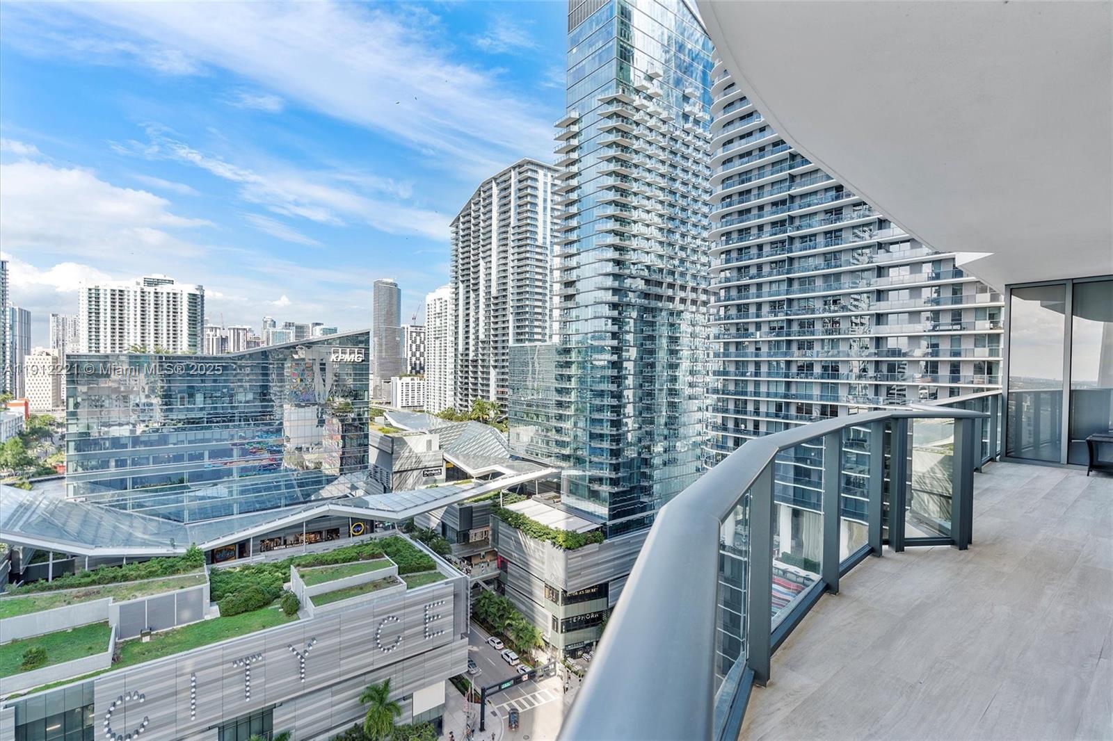 BRICKELL HEIGHTS EAST - Residential