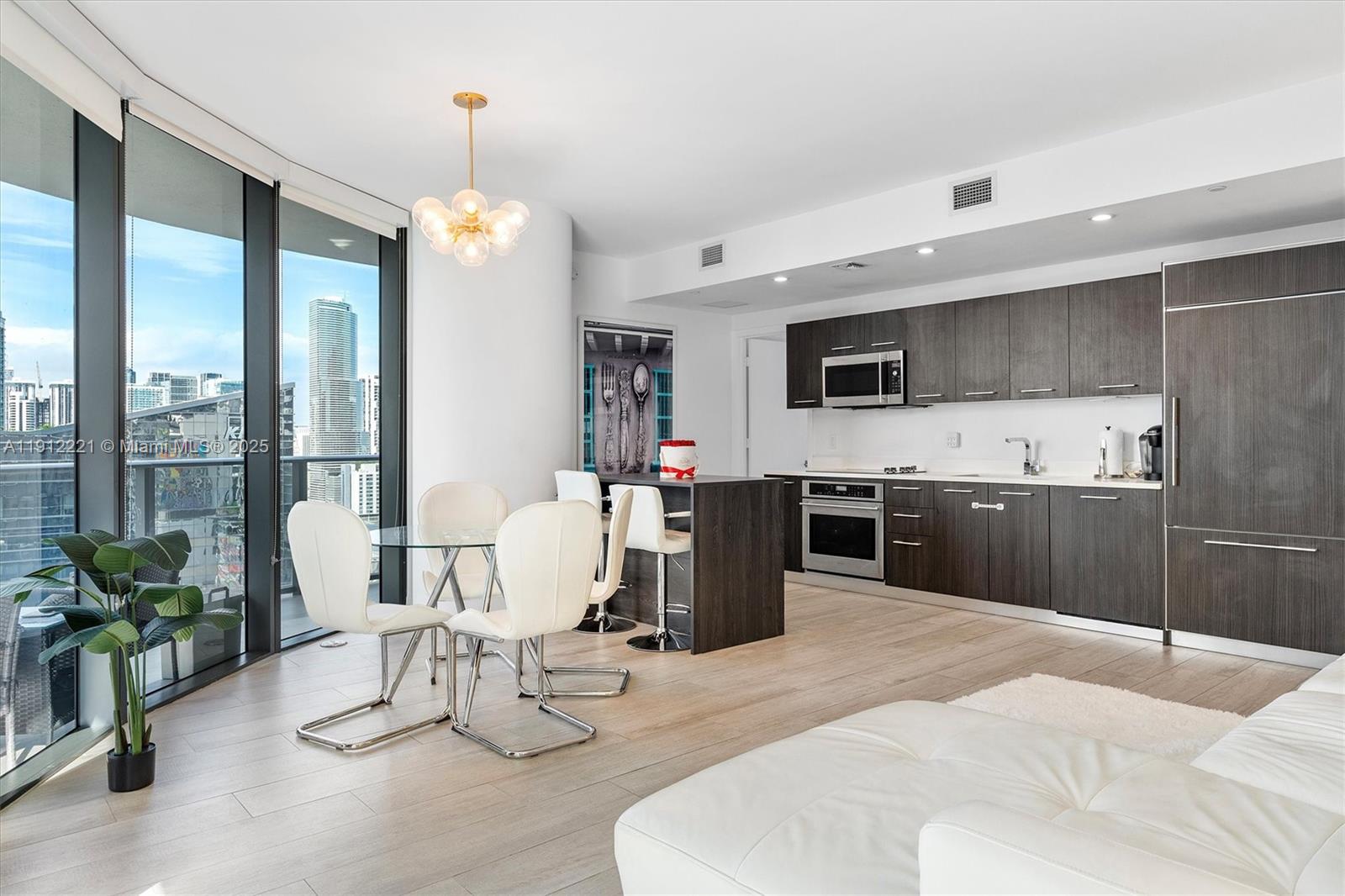 BRICKELL HEIGHTS EAST - Residential