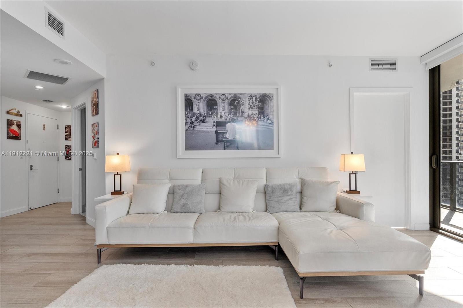 BRICKELL HEIGHTS EAST - Residential