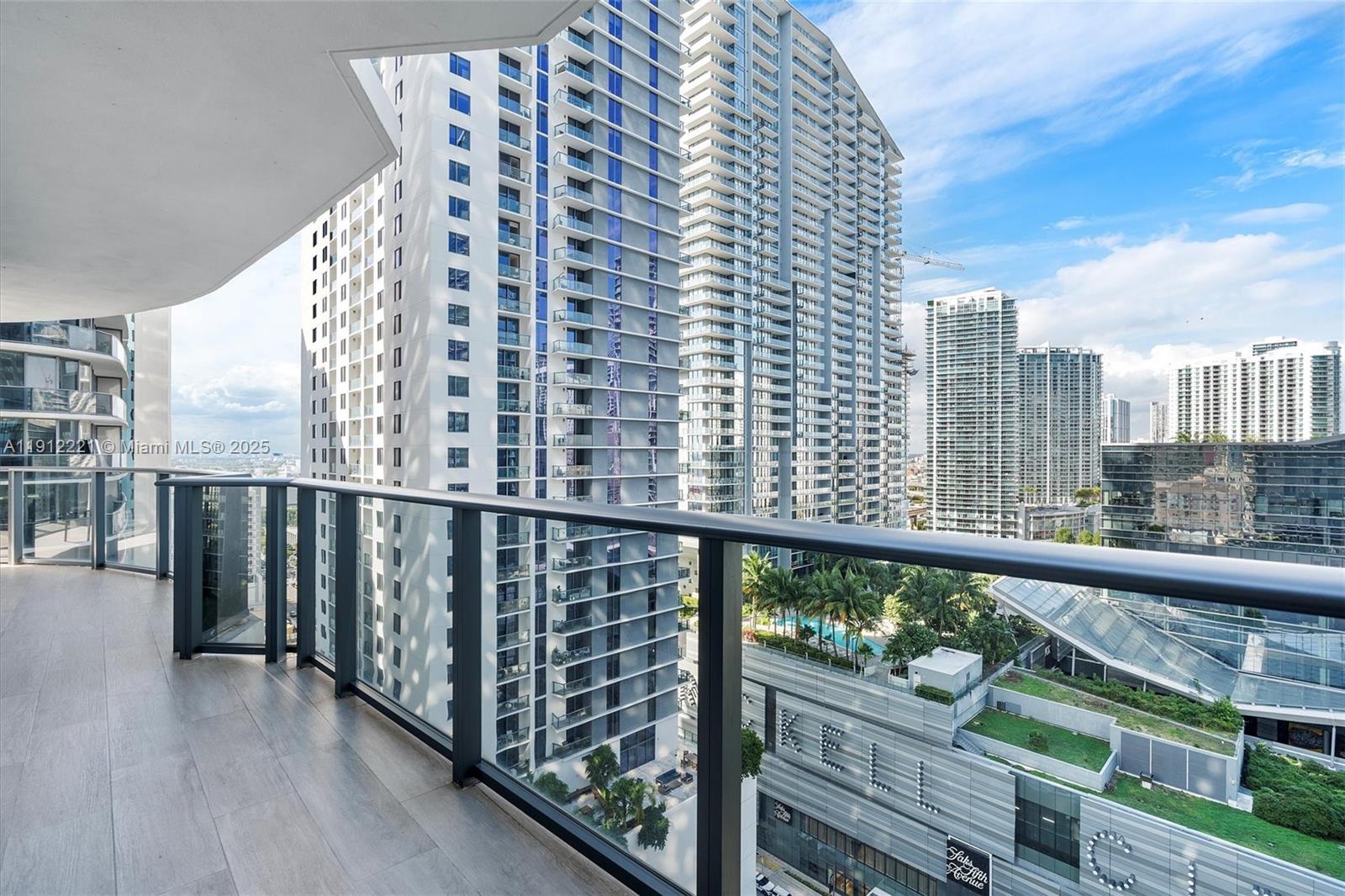 BRICKELL HEIGHTS EAST - Residential