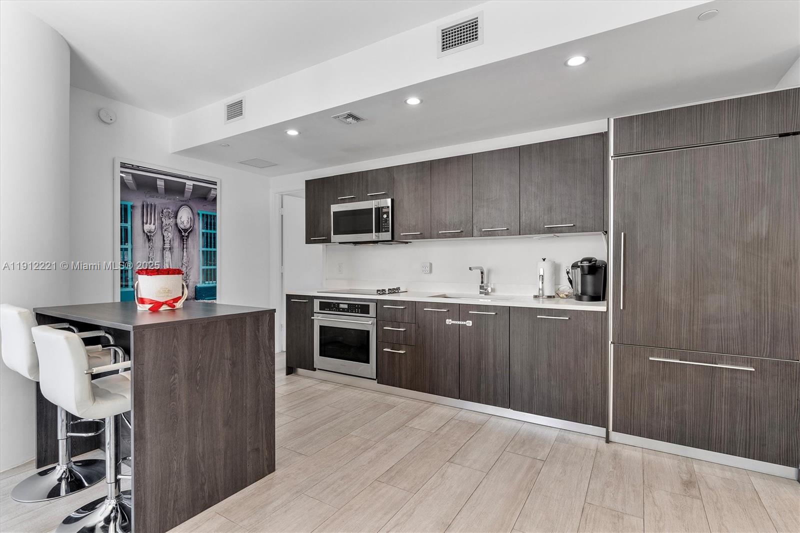 BRICKELL HEIGHTS EAST - Residential