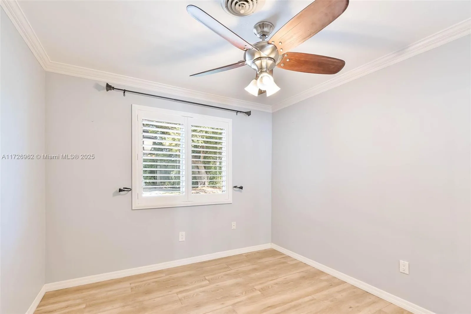 Palmetto Bay, Florida 33158, United States, 5 Bedrooms Bedrooms, ,4 BathroomsBathrooms,Residential,Active,17191