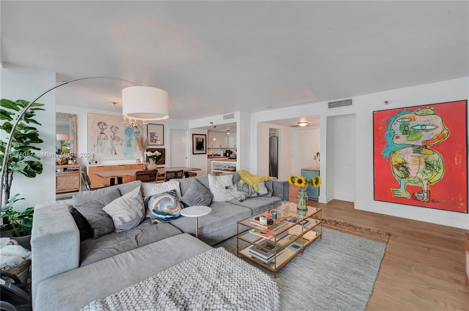 ATLANTIS ON BRICKELL COND - Residential