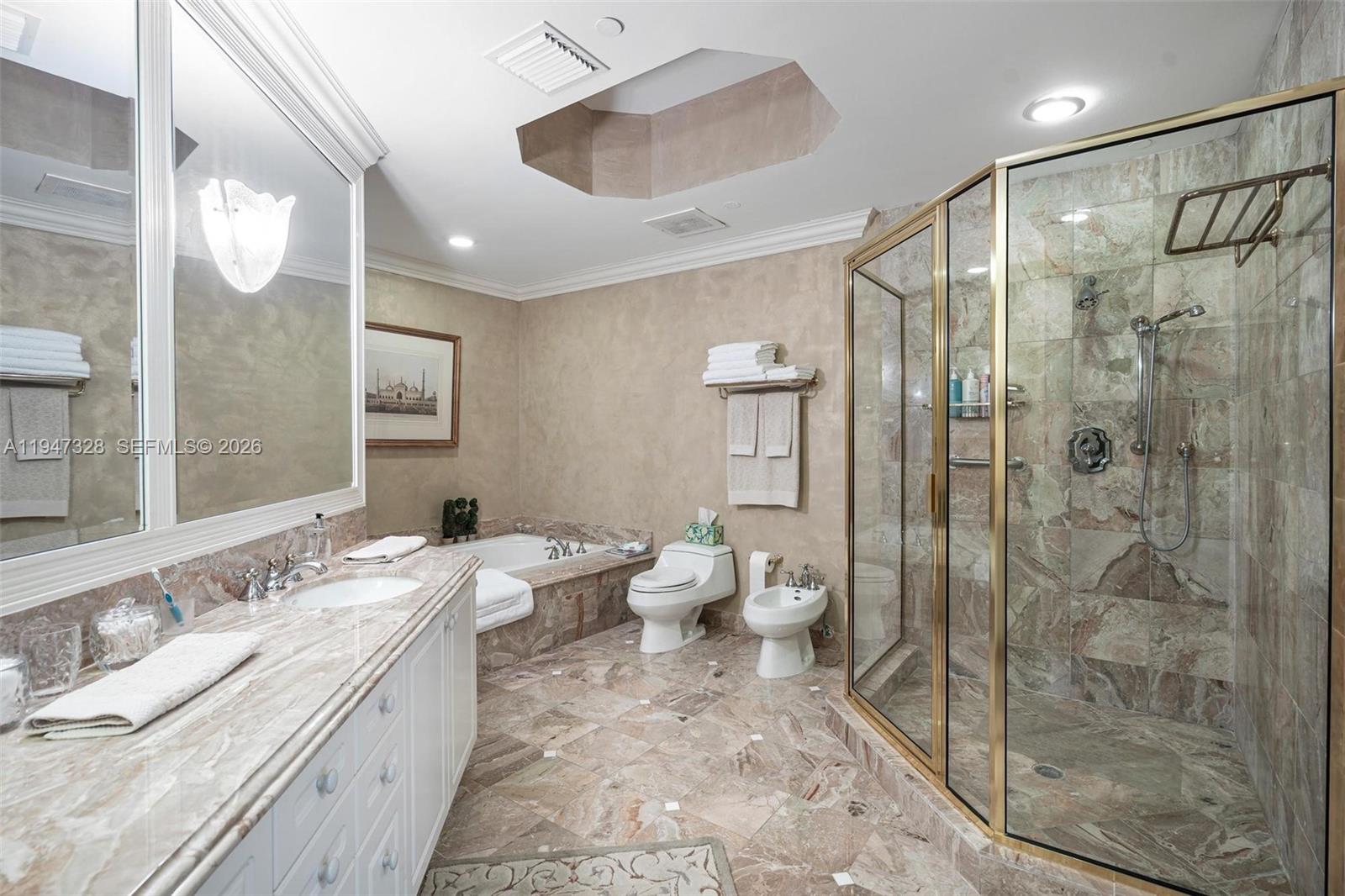 SOLIMAR CONDO - Residential