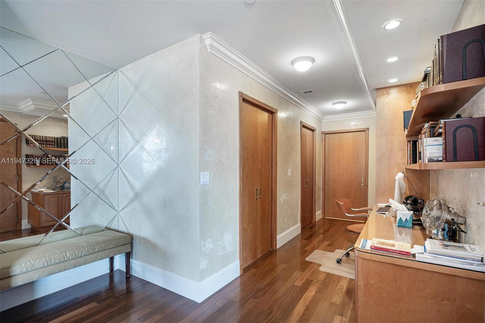 SOLIMAR CONDO - Residential