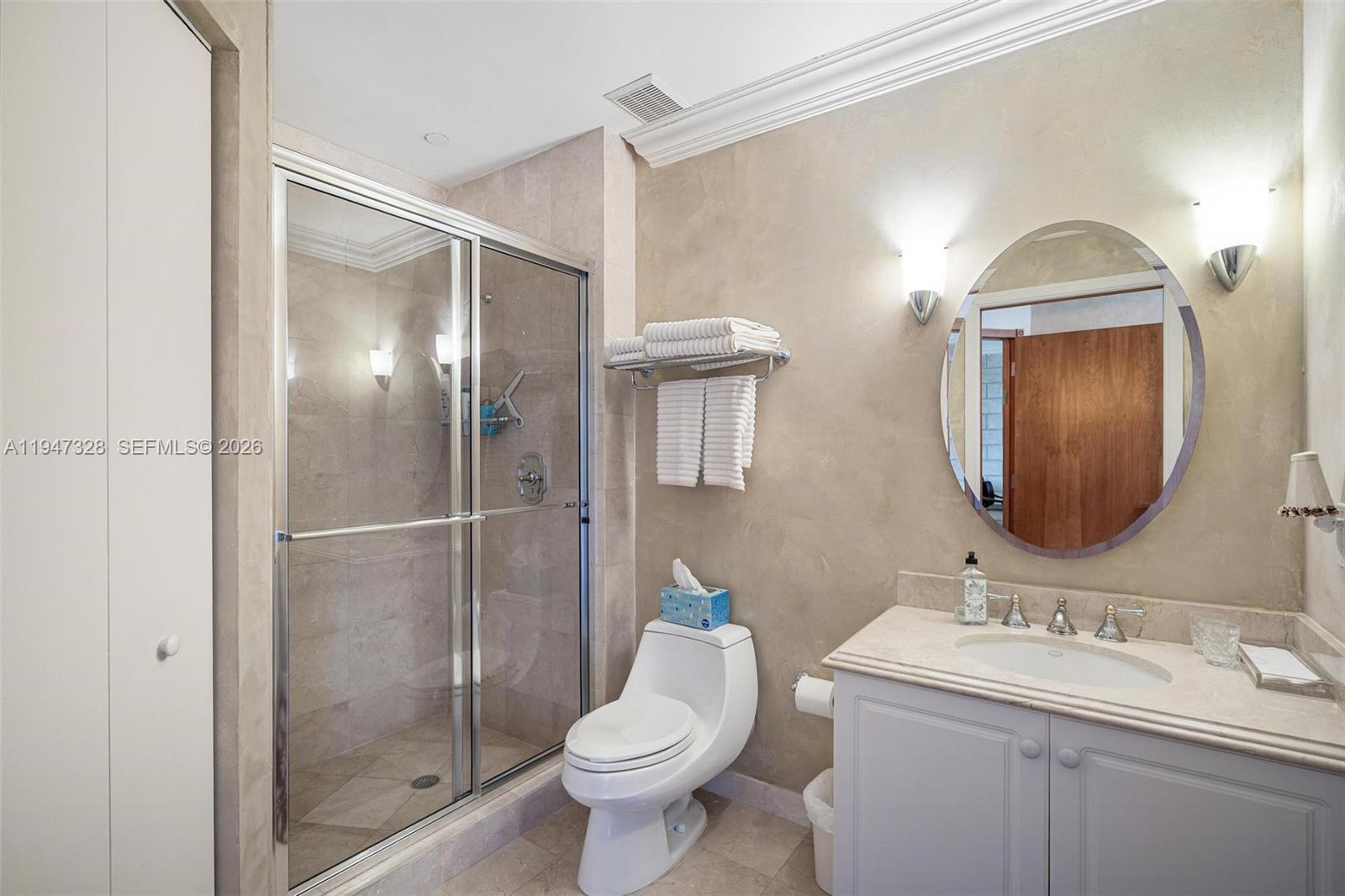 SOLIMAR CONDO - Residential