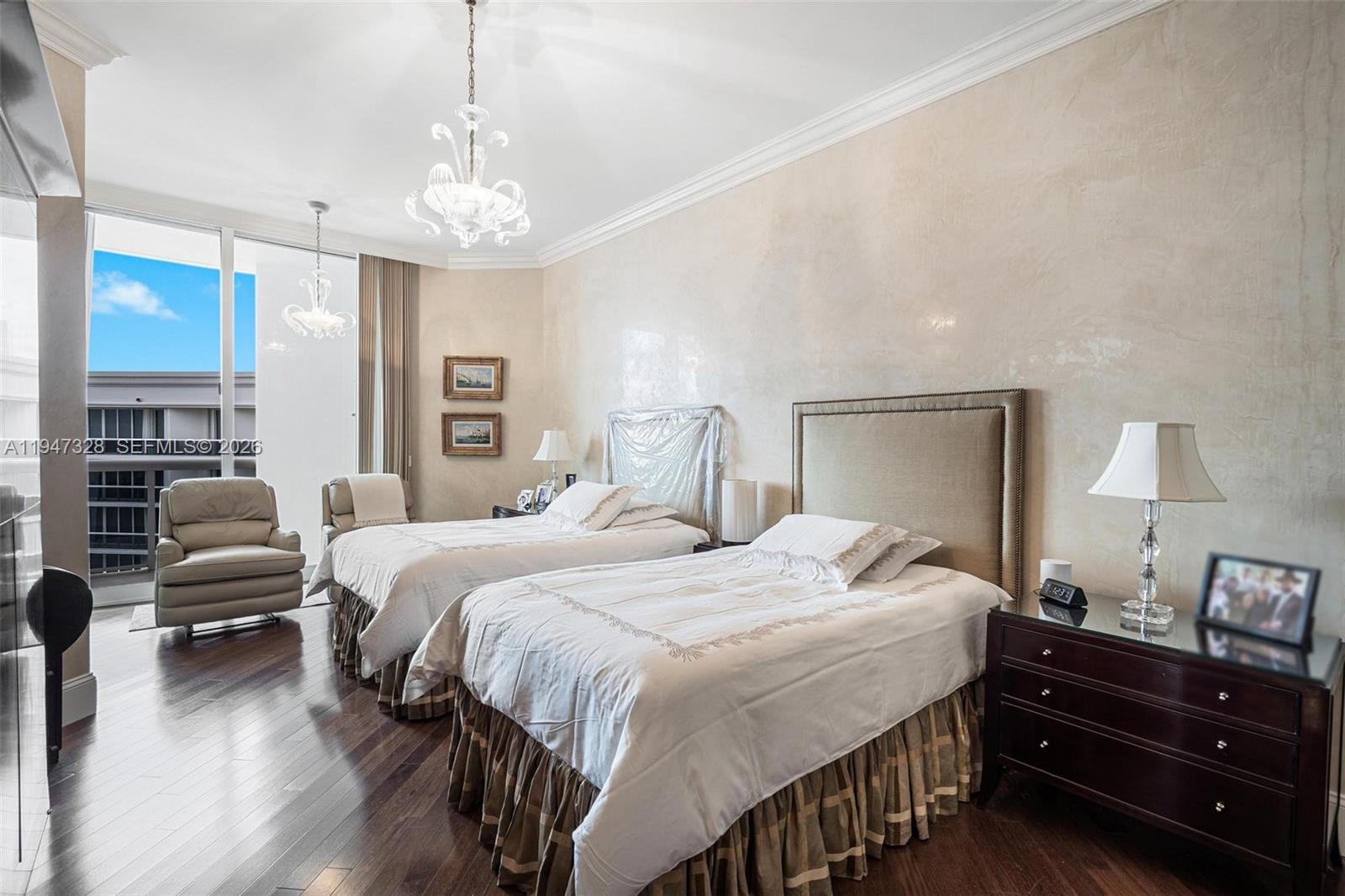 SOLIMAR CONDO - Residential