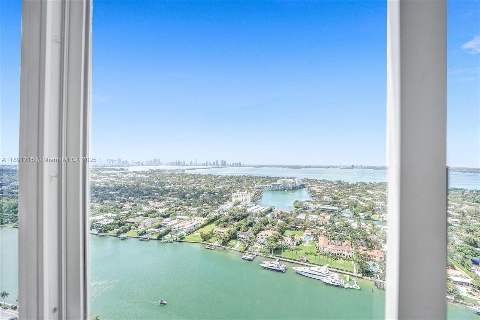 BLUE DIAMOND CONDO - Residential Lease