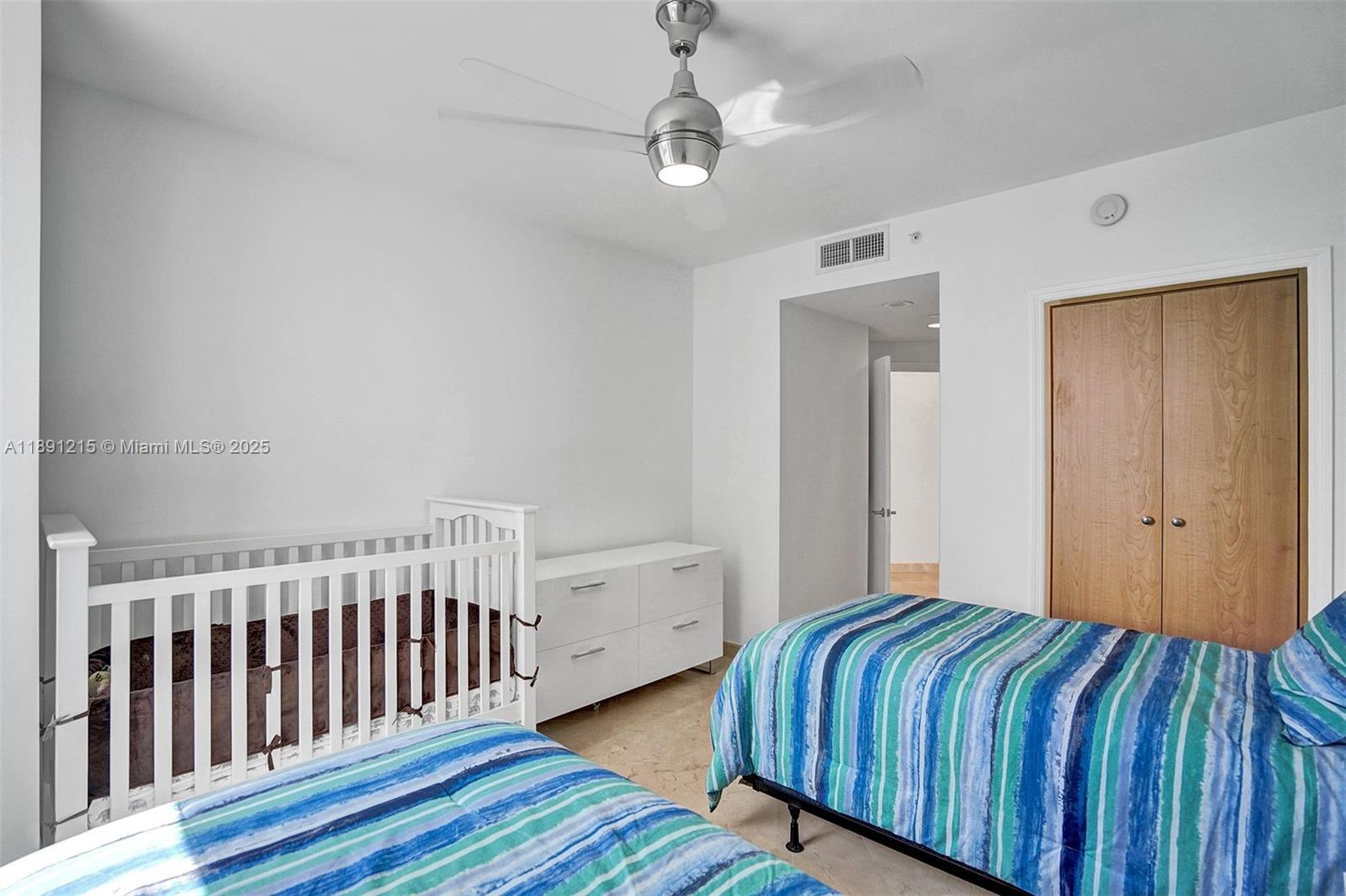 BLUE DIAMOND CONDO - Residential Lease