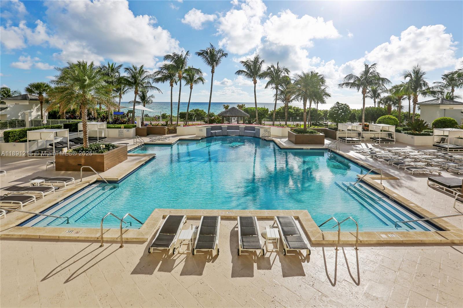 BLUE DIAMOND CONDO - Residential Lease