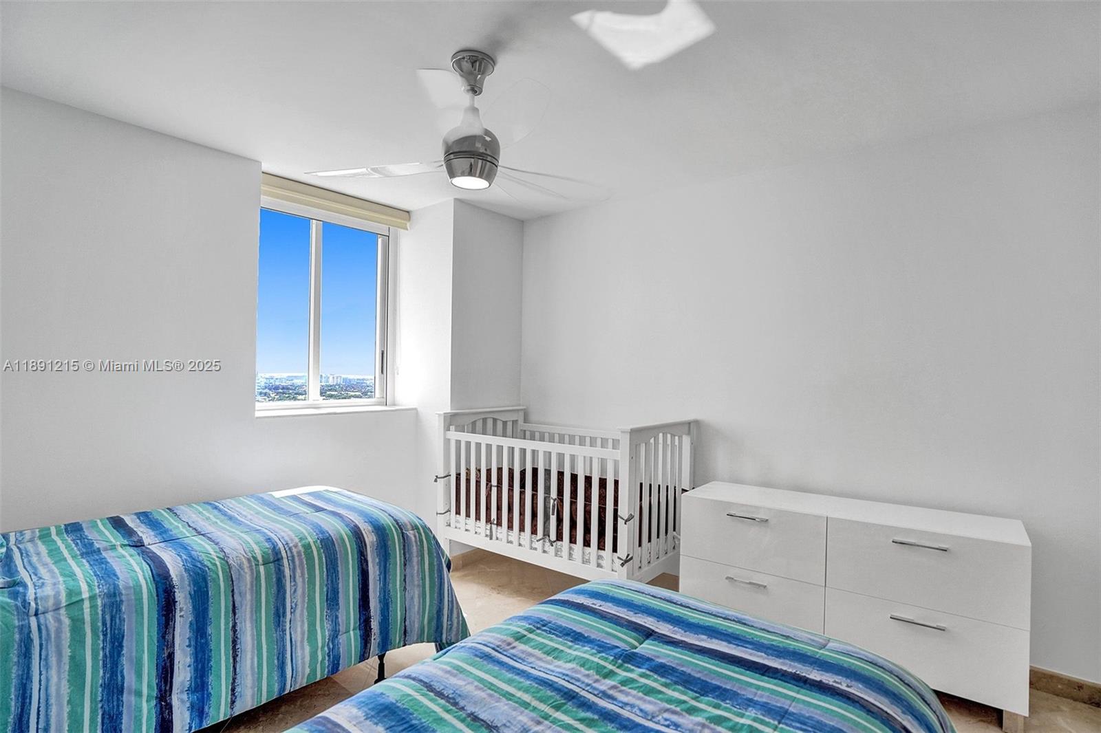 BLUE DIAMOND CONDO - Residential Lease