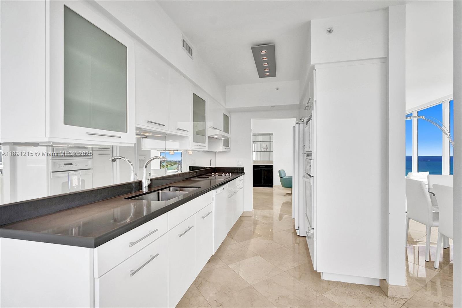 BLUE DIAMOND CONDO - Residential Lease