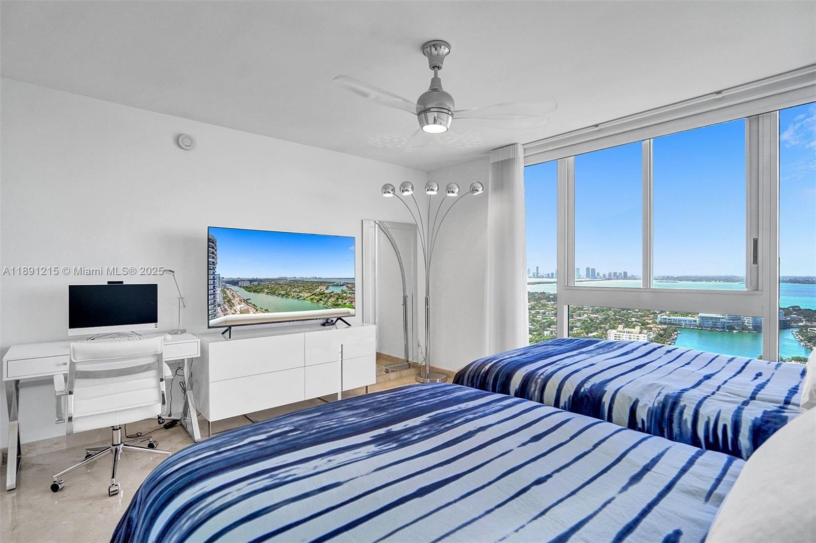 BLUE DIAMOND CONDO - Residential Lease
