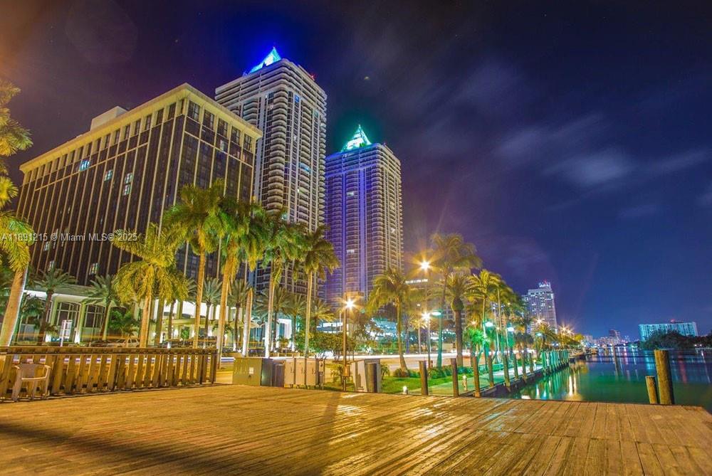 BLUE DIAMOND CONDO - Residential Lease