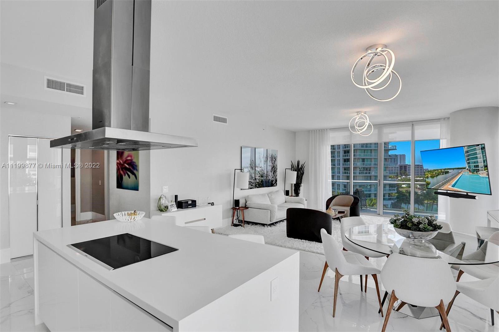 PARQUE TOWERS CONDO - Residential
