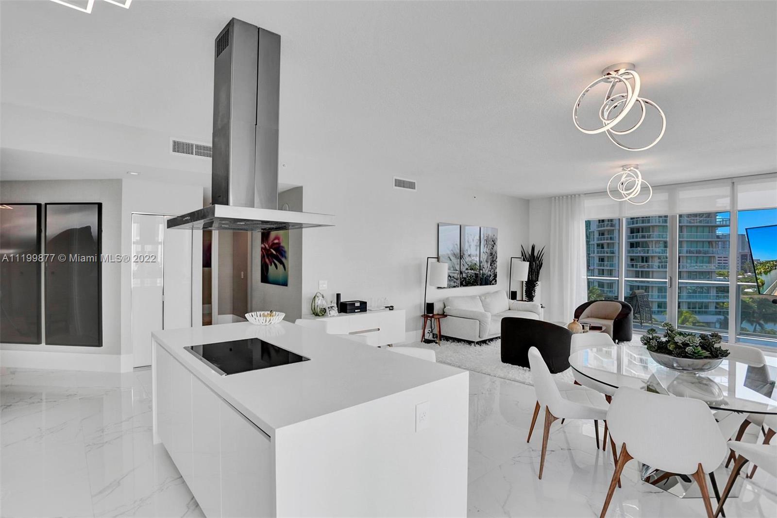 PARQUE TOWERS CONDO - Residential