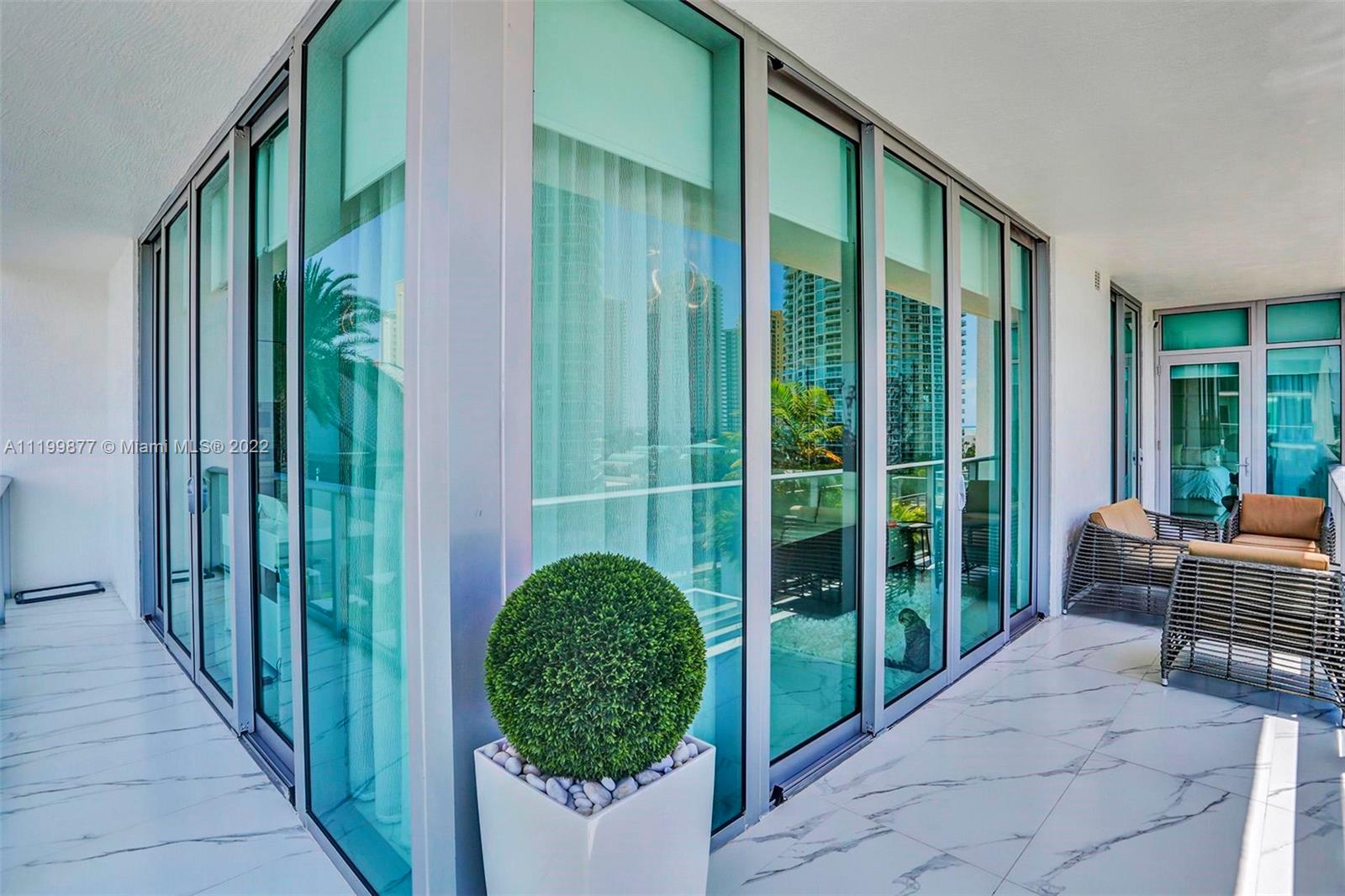 PARQUE TOWERS CONDO - Residential