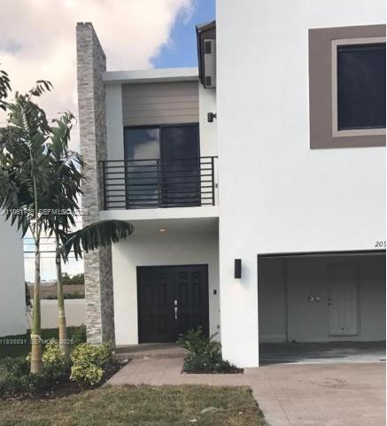 VIA VENTURA NEIGHBORHOOD - Residential