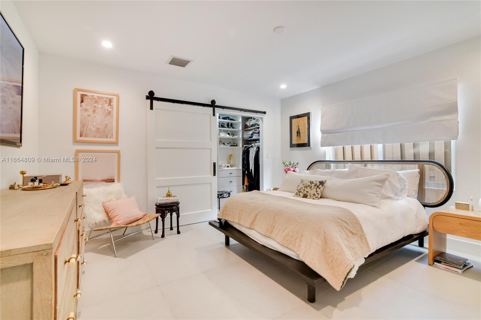 ALTOS DEL MAR NO 6 - Residential