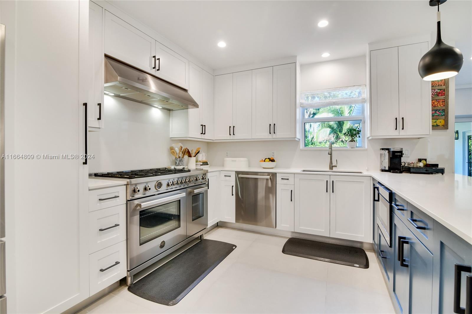 ALTOS DEL MAR NO 6 - Residential