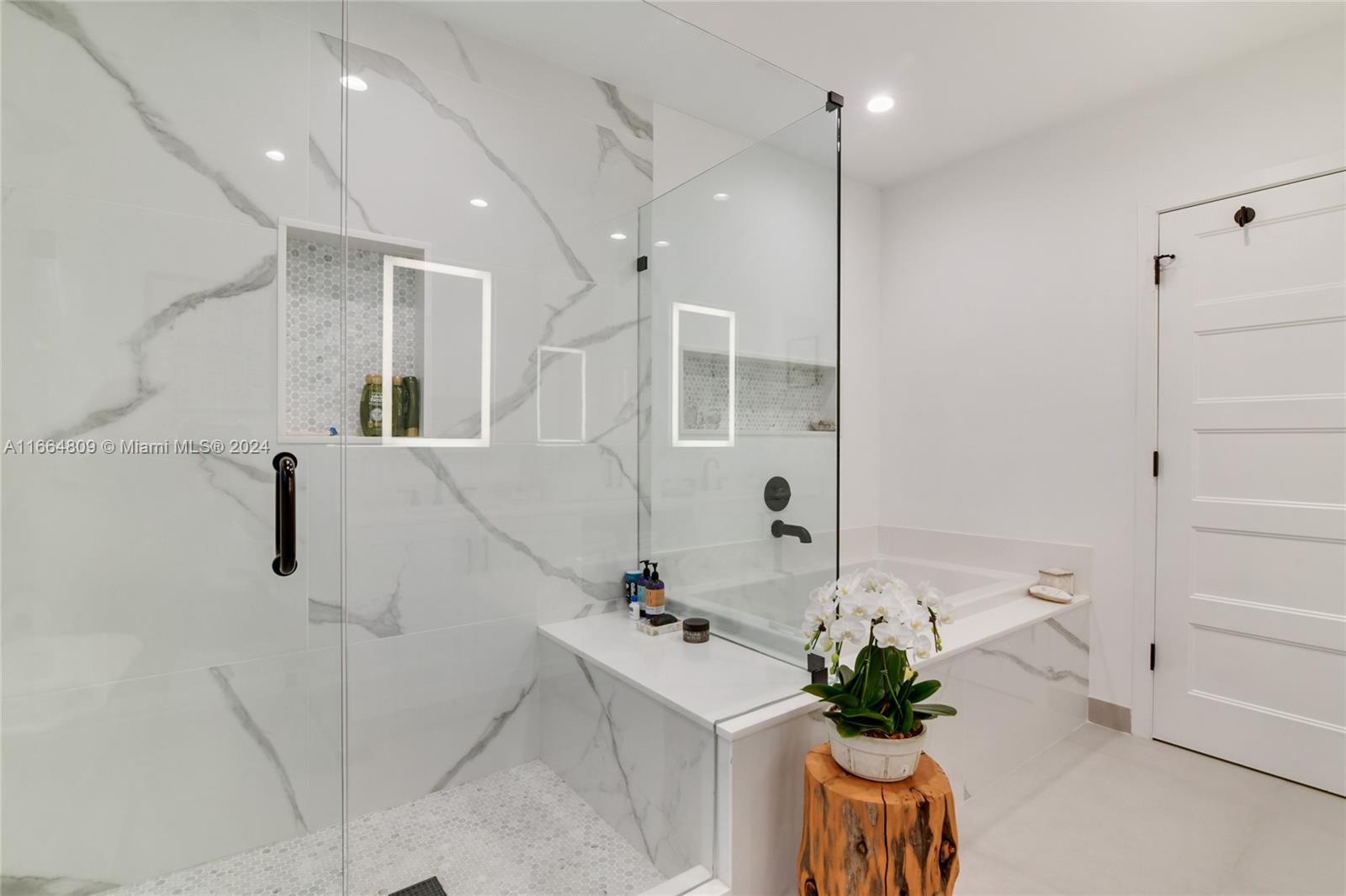 ALTOS DEL MAR NO 6 - Residential