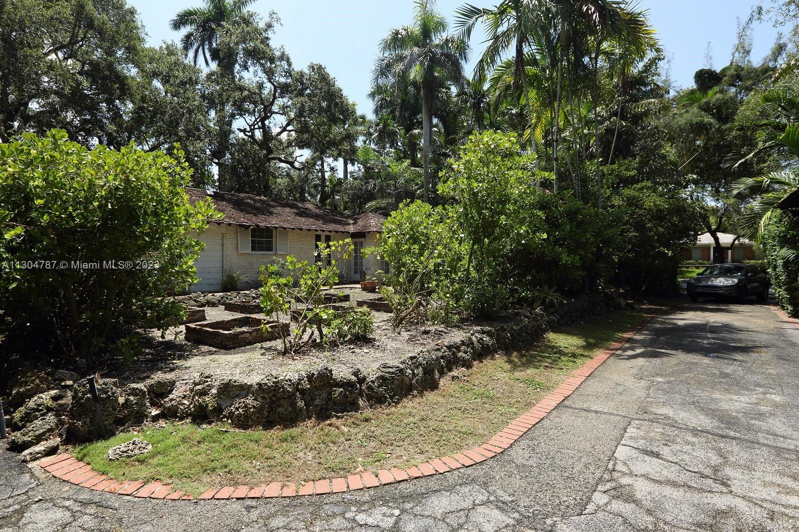 EAST UTOPIA - Residential