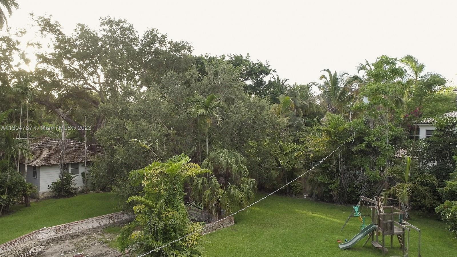 EAST UTOPIA - Residential