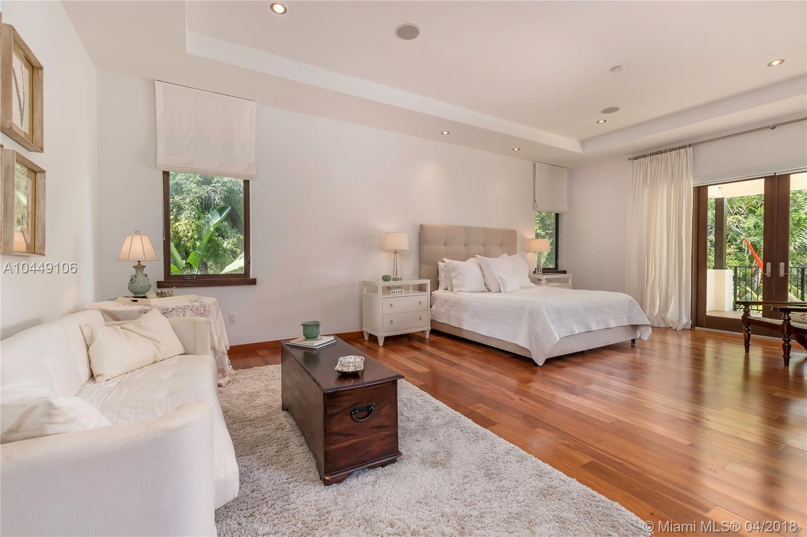 FELIX COURT - Residential