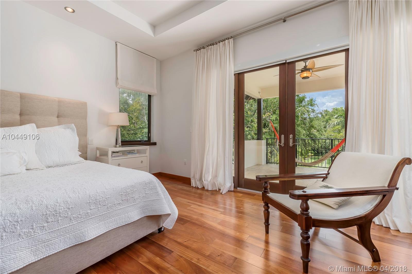 FELIX COURT - Residential