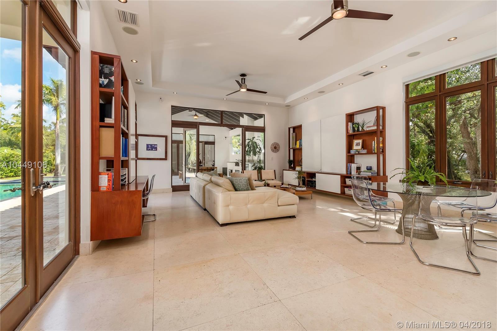 FELIX COURT - Residential