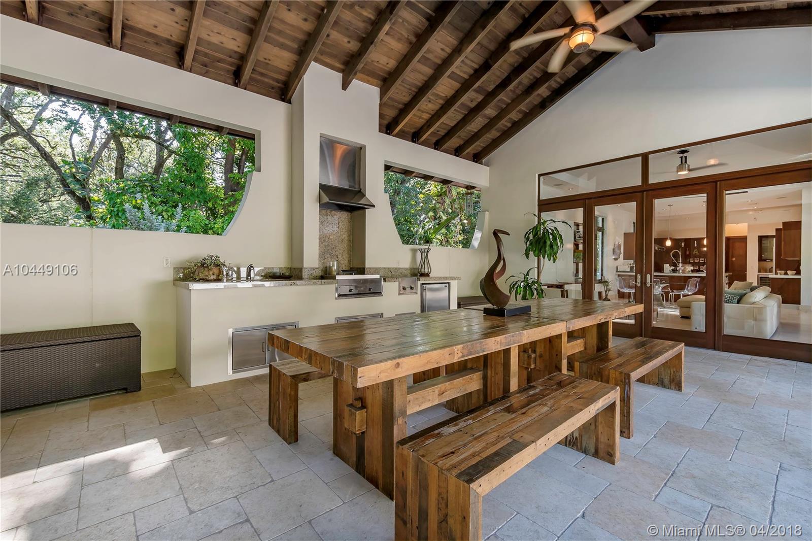 FELIX COURT - Residential