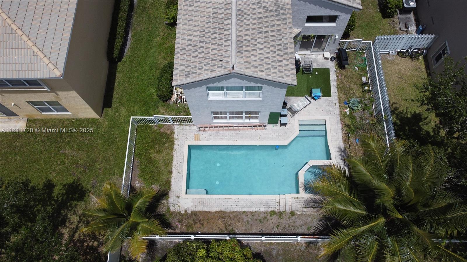 16390 SW 28th Ct
