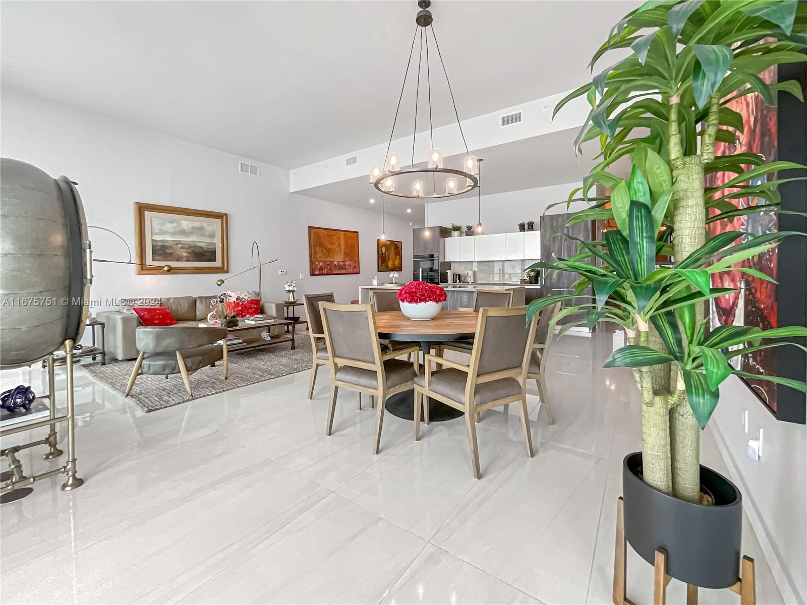 GRAN PARAISO CONDO - Residential