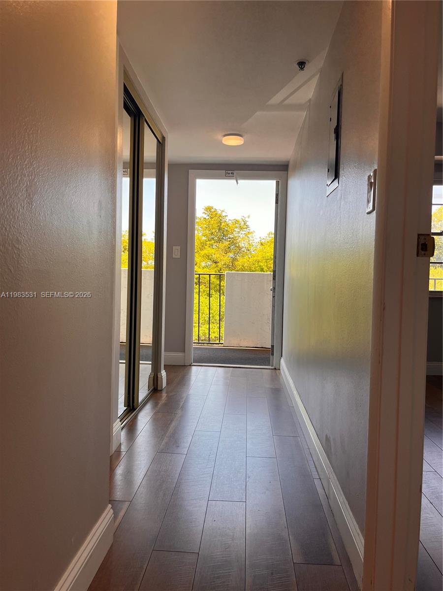 ROLLING HILLS GOLF AND TE - Residential