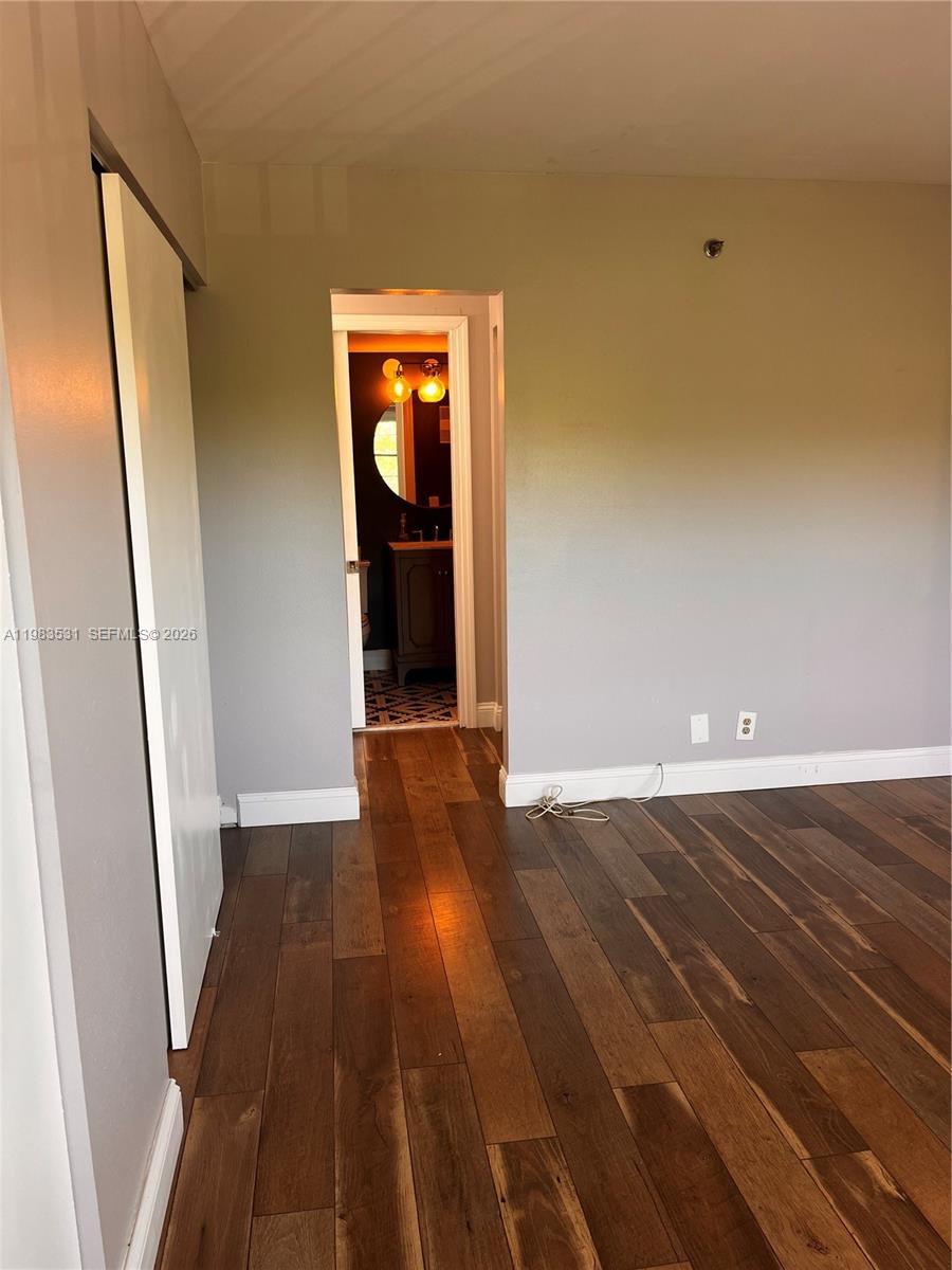 ROLLING HILLS GOLF AND TE - Residential