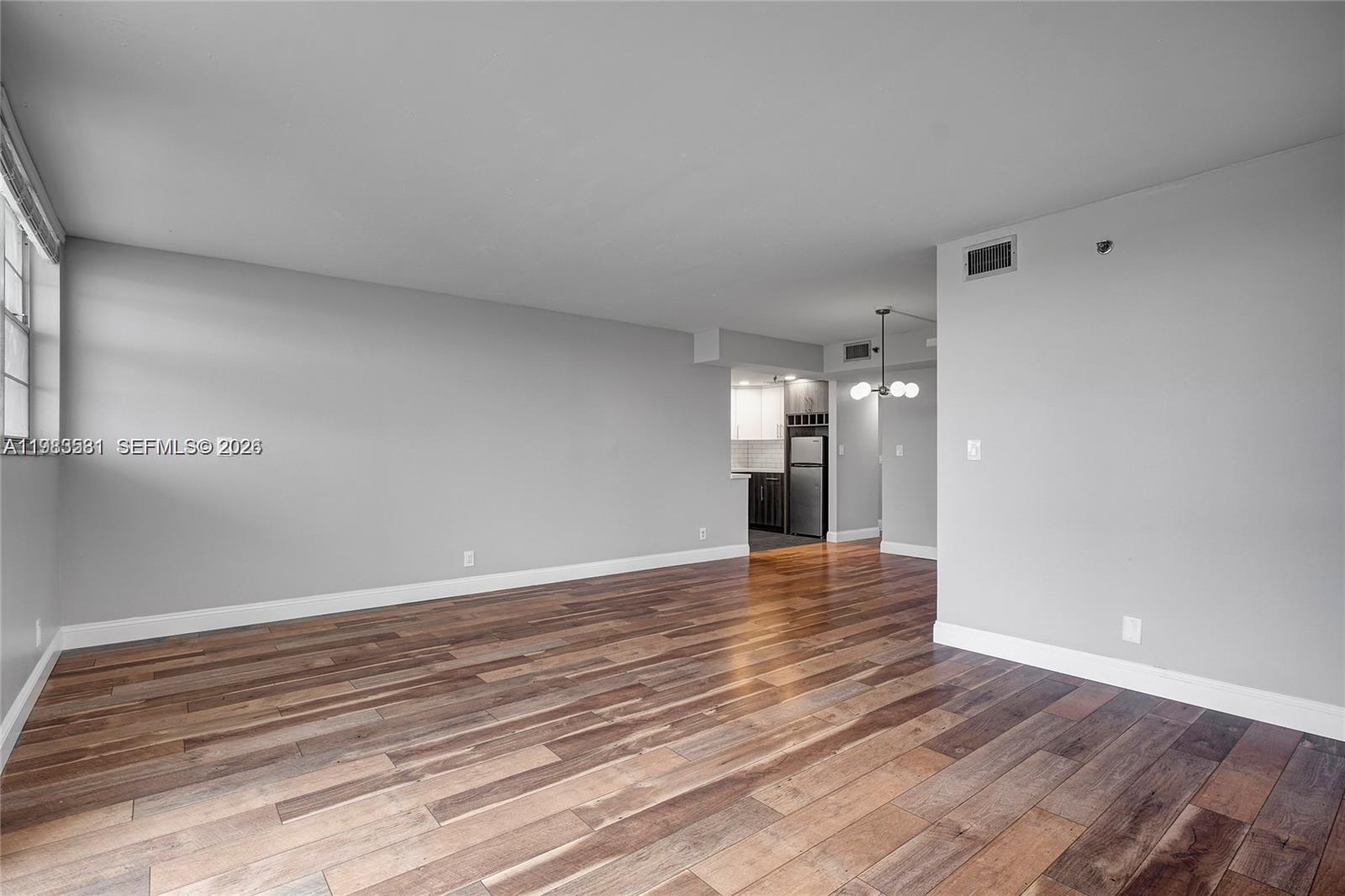 ROLLING HILLS GOLF AND TE - Residential