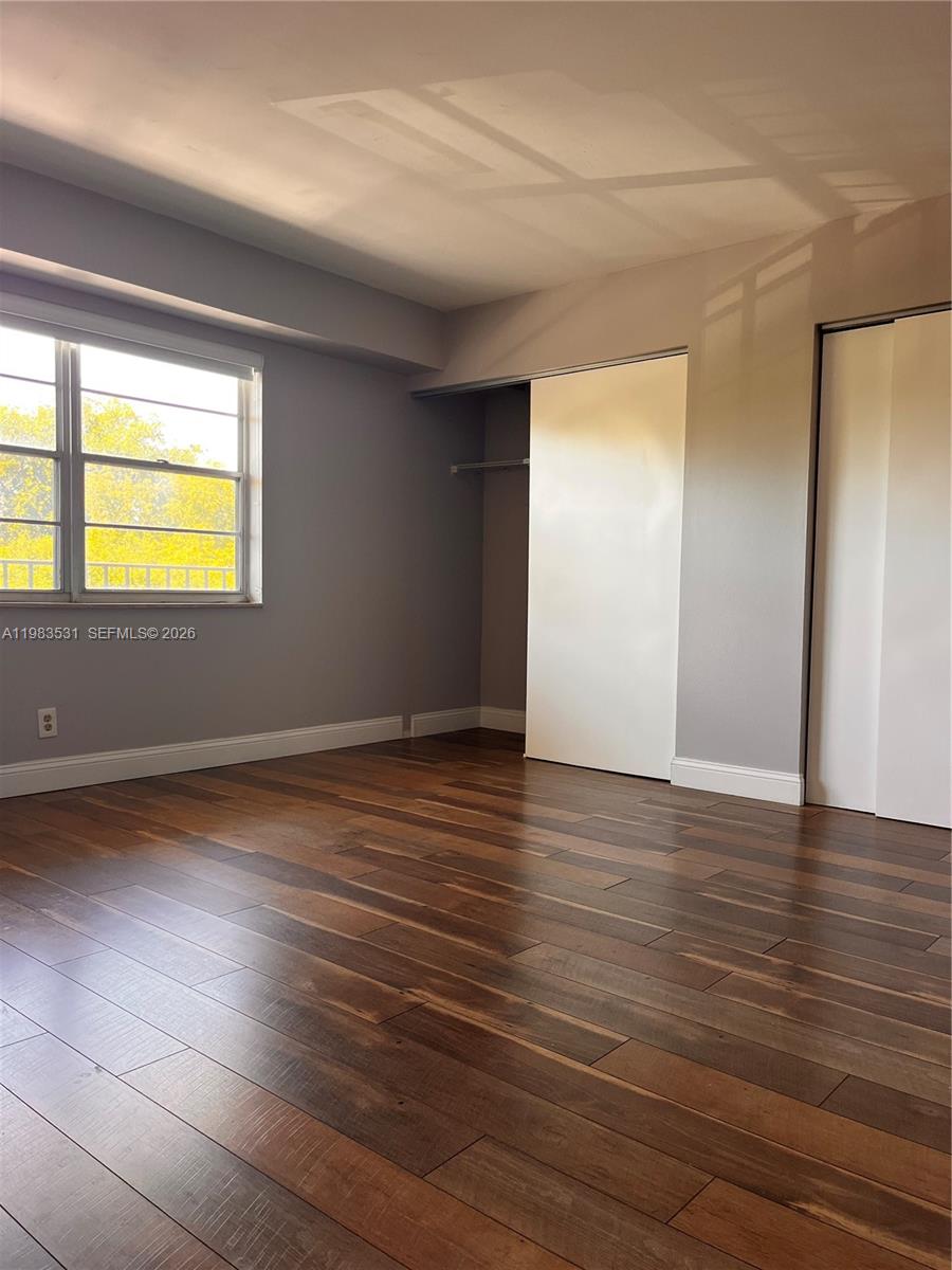 ROLLING HILLS GOLF AND TE - Residential