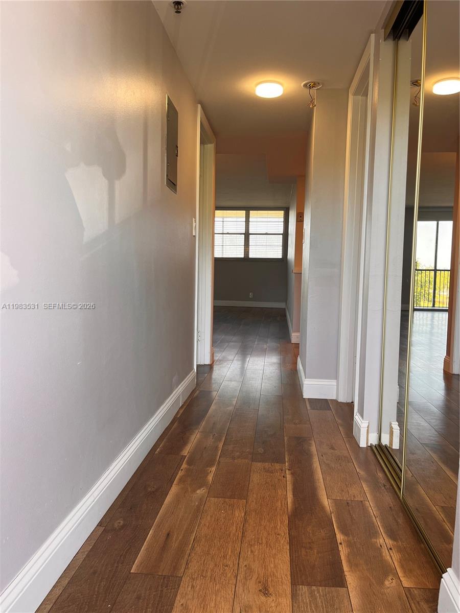 ROLLING HILLS GOLF AND TE - Residential